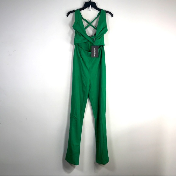 PrettyLittleThing Plunge Cross Back Cut Out Jumpsuit, Women's Size 0 - Green - Picture 2 of 13
